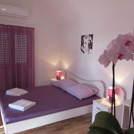 Apartments Petar Hvar Town Zimmer foto