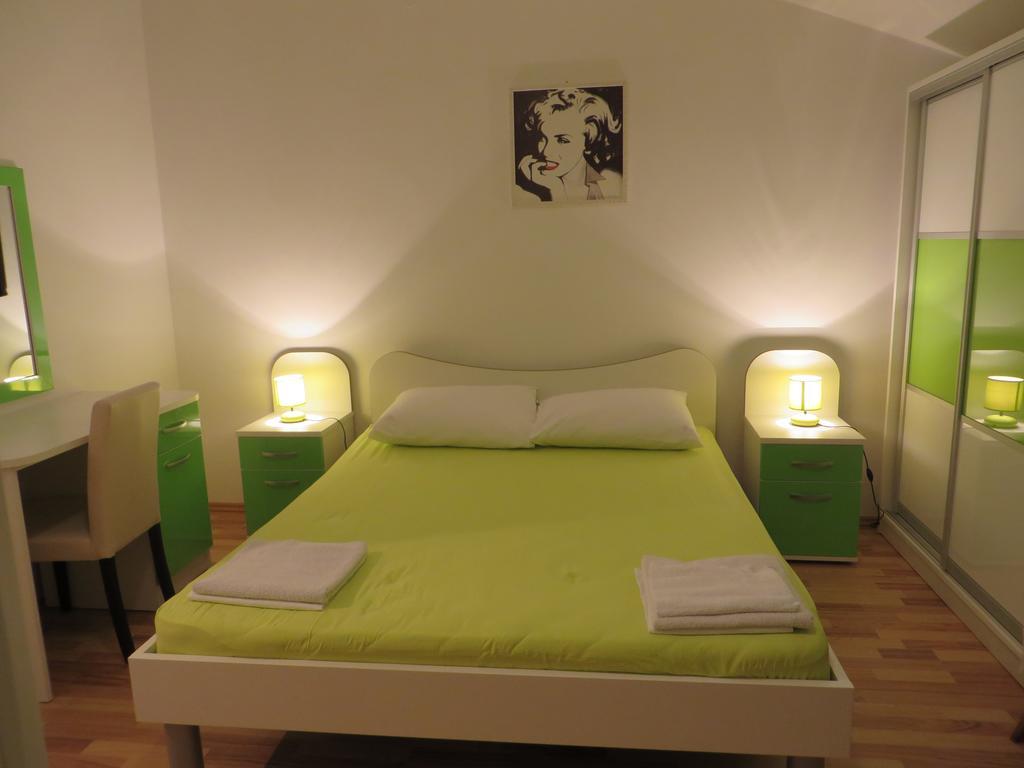 Apartments Petar Hvar Town Zimmer foto