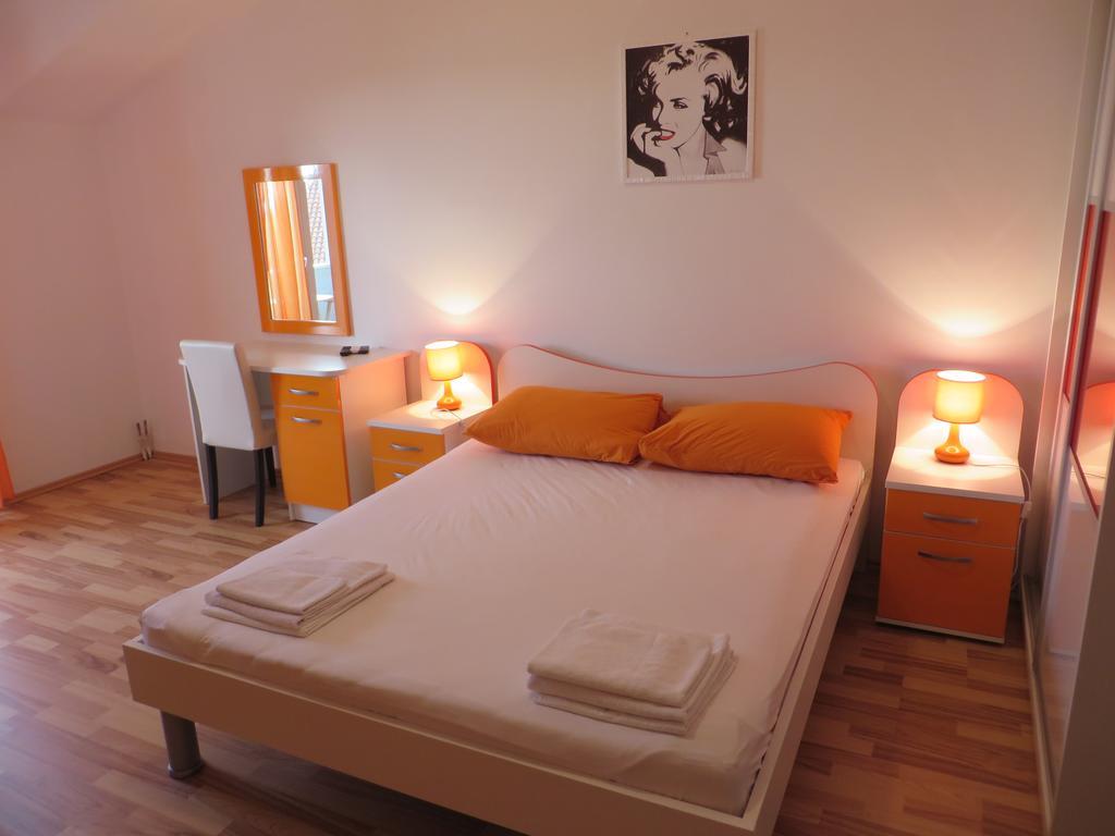 Apartments Petar Hvar Town Zimmer foto
