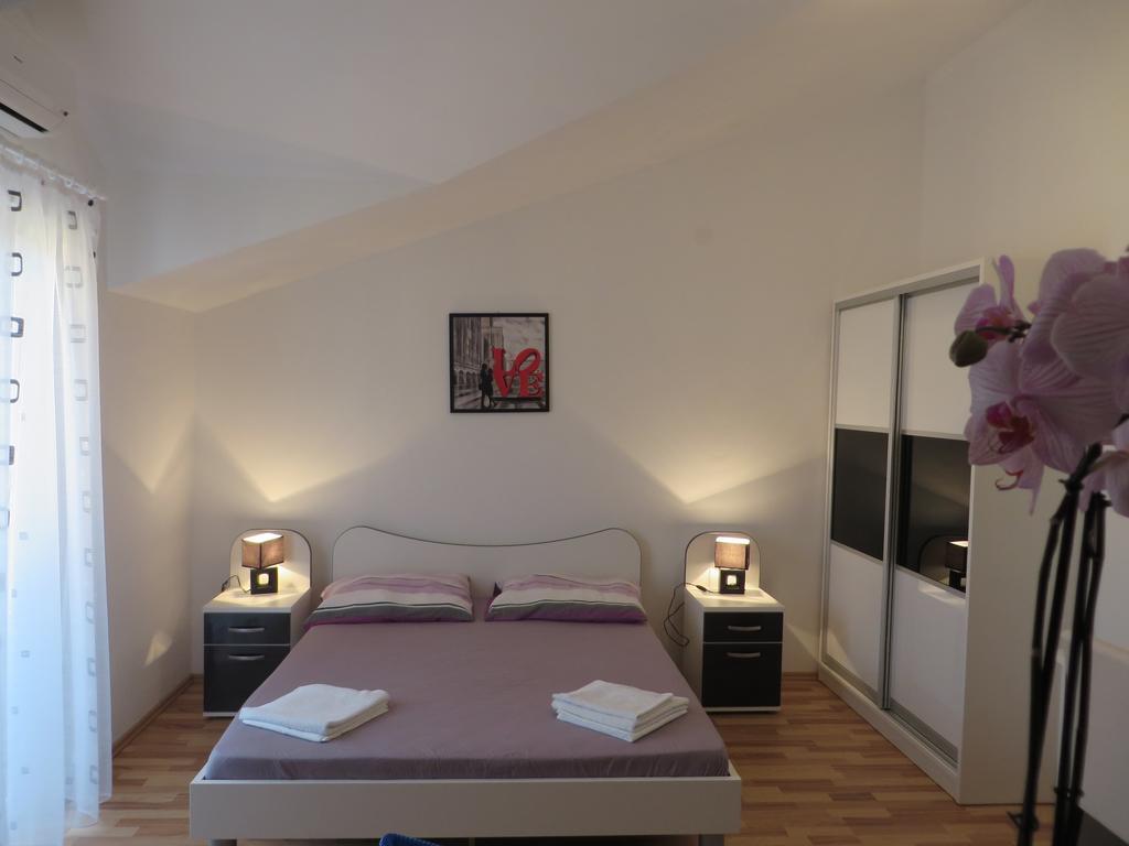 Apartments Petar Hvar Town Zimmer foto